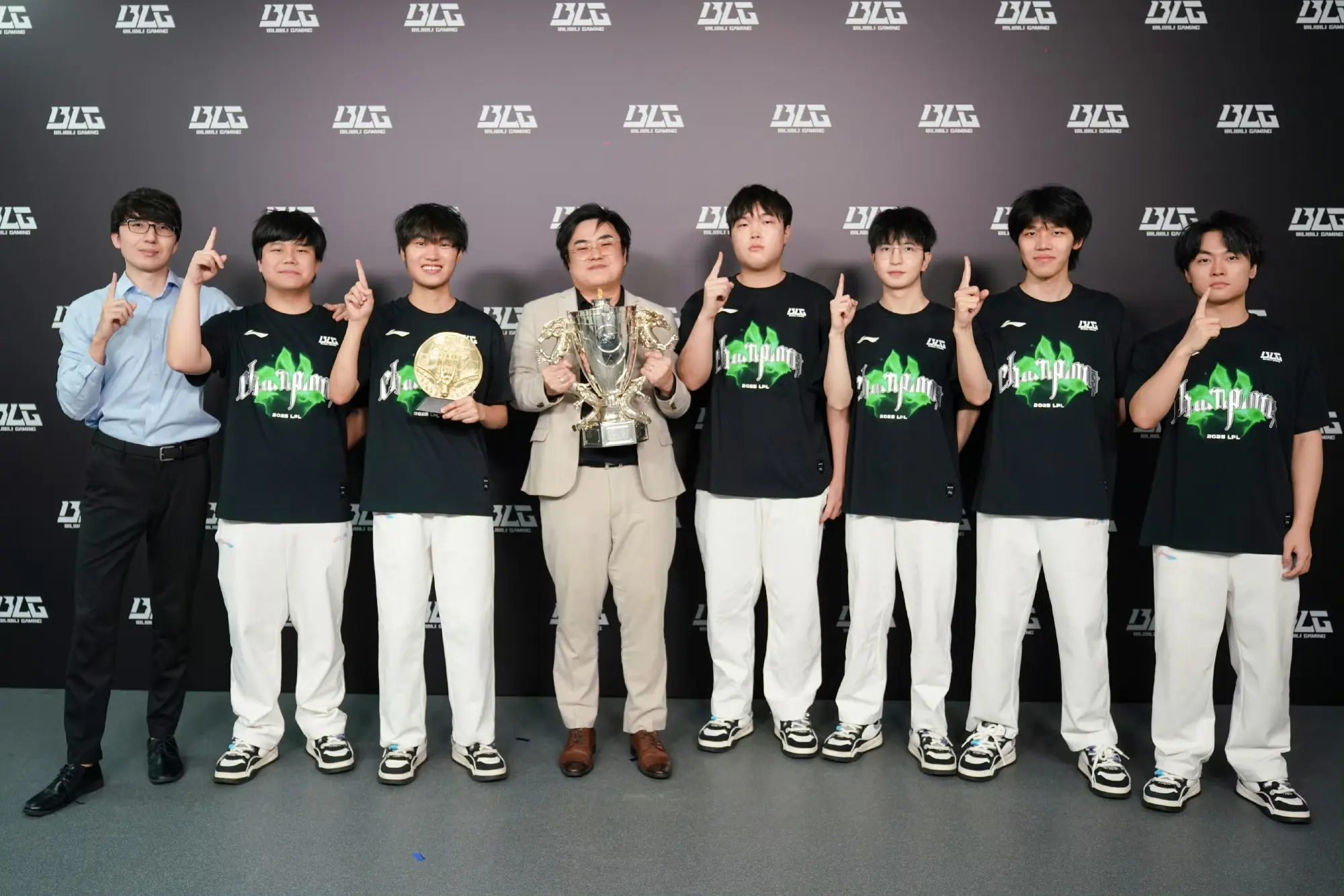 小龙的一方, 说到做到, 的变化 小龙的一方, 说到做到, 的变化