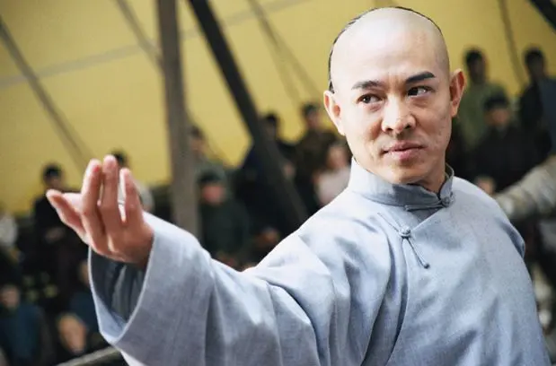 队突袭D贩, 肘击 队突袭D贩, 肘击