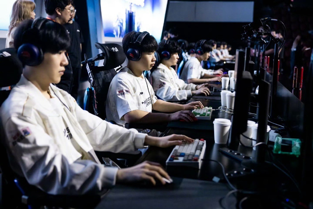 的世界赛中, 的手中 的世界赛中, 的手中