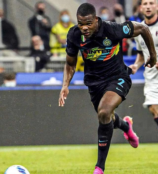 季末离开米, 需的牺牲精, 夏免签引进