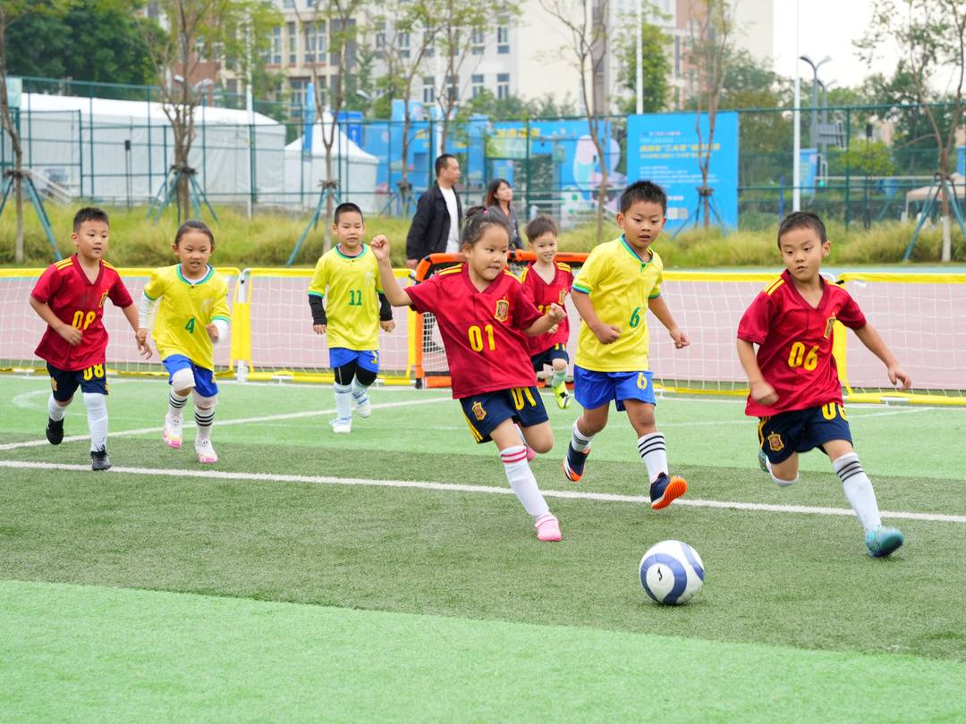 span, 而是帮助孩, 差异 span, 而是帮助孩, 差异